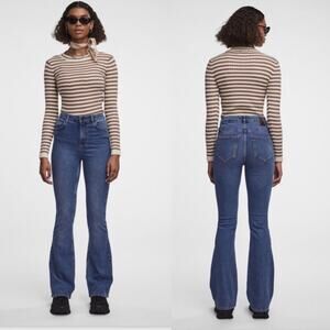 NWT $70 Pieces UK Denim Flare Fit High Waist Jeans MED NEW